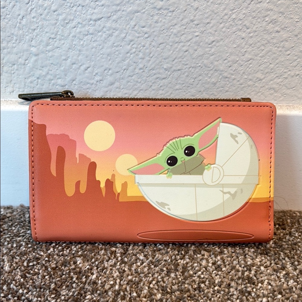 Used ONCE!  Star Wars Grogu / Baby Yoda Loungefly Wallet ✨ 💚